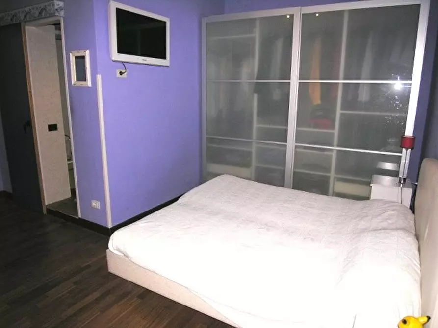 Immagine 8 di Appartamento in vendita  a Lucca