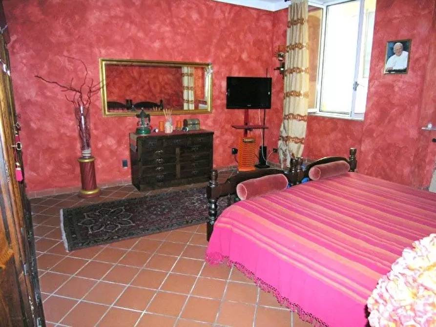 Immagine 9 di Appartamento in vendita  a Lucca