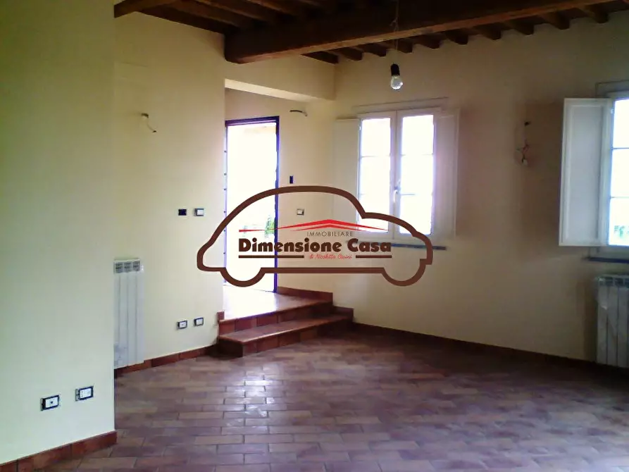 Immagine 9 di Villa in vendita  a Capannori