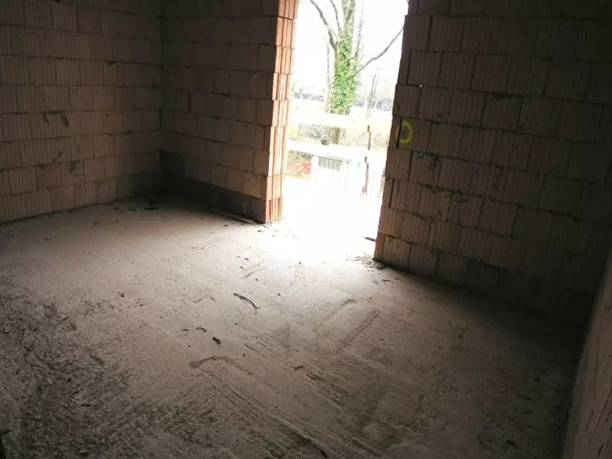 Immagine 14 di Villetta a schiera in vendita  a Capannori