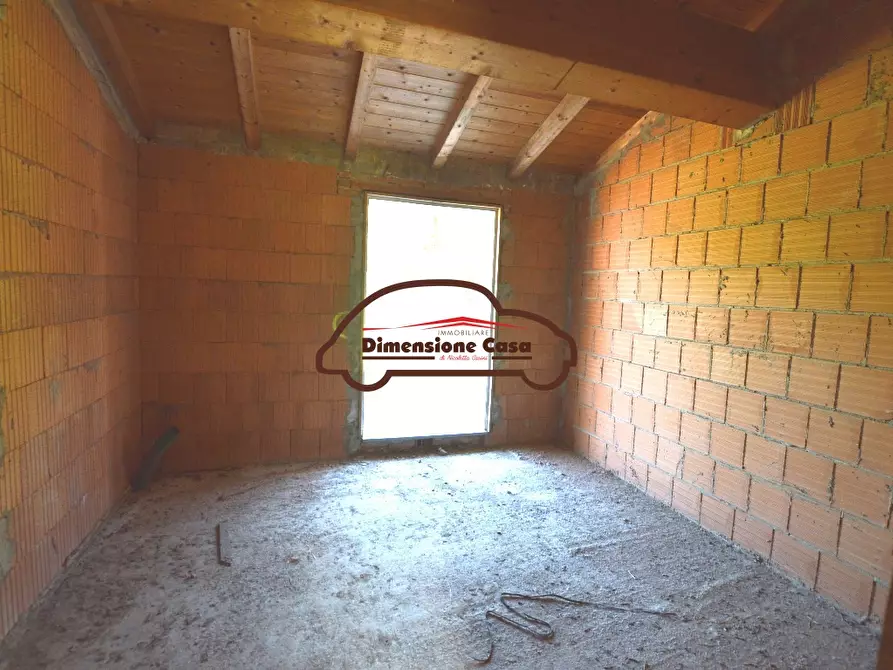 Immagine 10 di Villetta a schiera in vendita  a Capannori