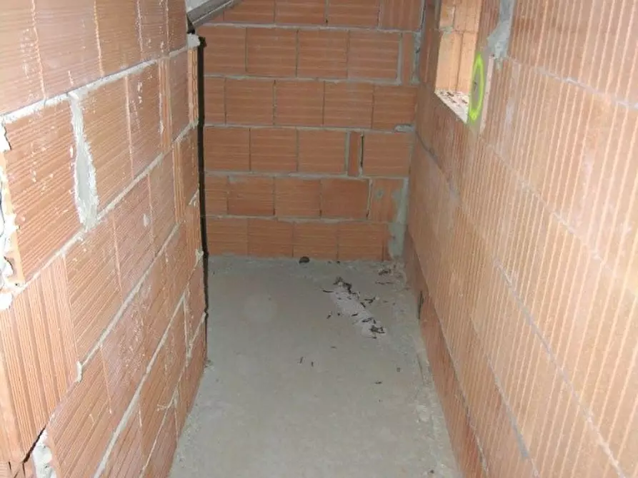 Immagine 23 di Villetta a schiera in vendita  a Capannori