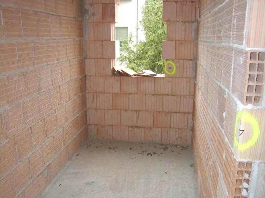 Immagine 17 di Villetta a schiera in vendita  a Capannori