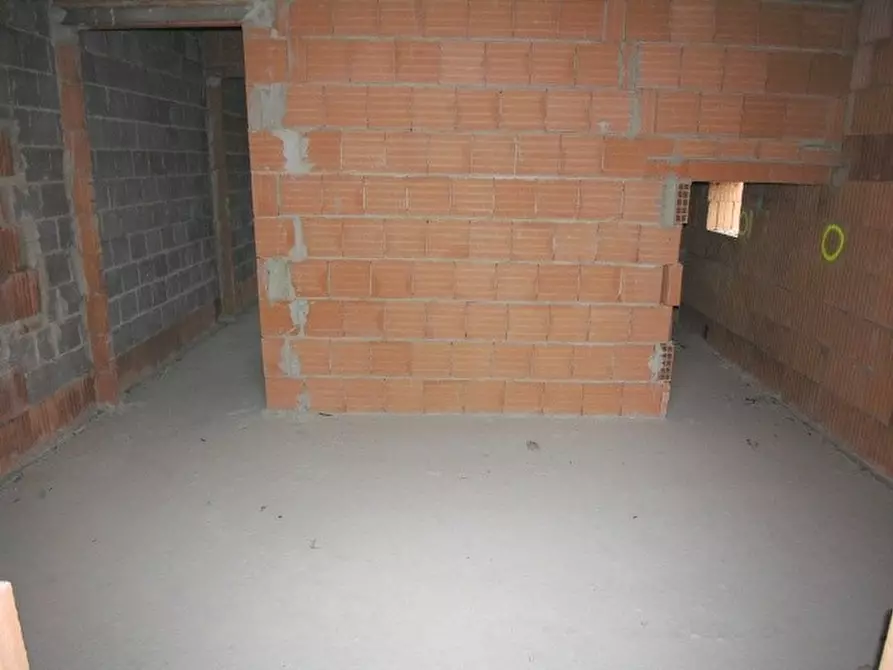 Immagine 21 di Villetta a schiera in vendita  a Capannori