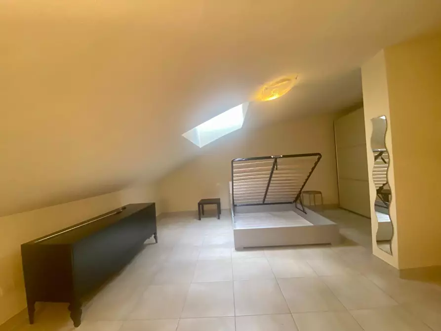 Immagine 33 di Appartamento in affitto  a Lucca