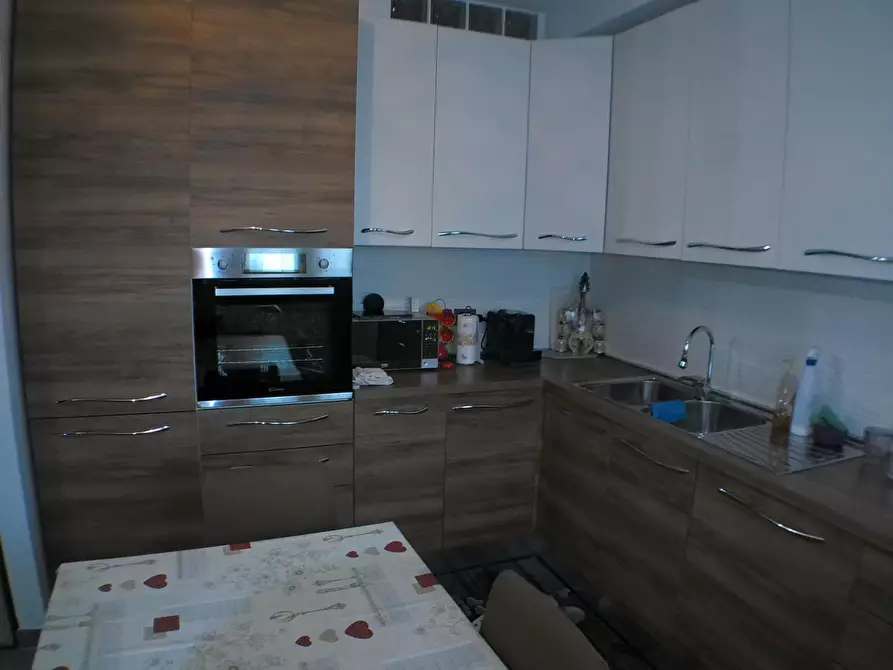 Immagine 4 di Appartamento in vendita  a Carrara