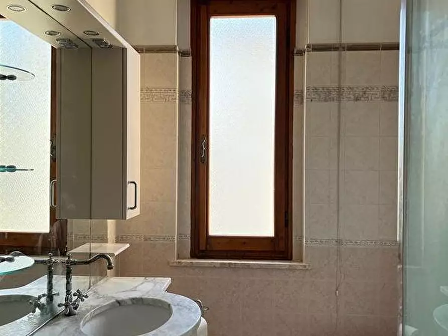 Immagine 11 di Appartamento in vendita  a Empoli