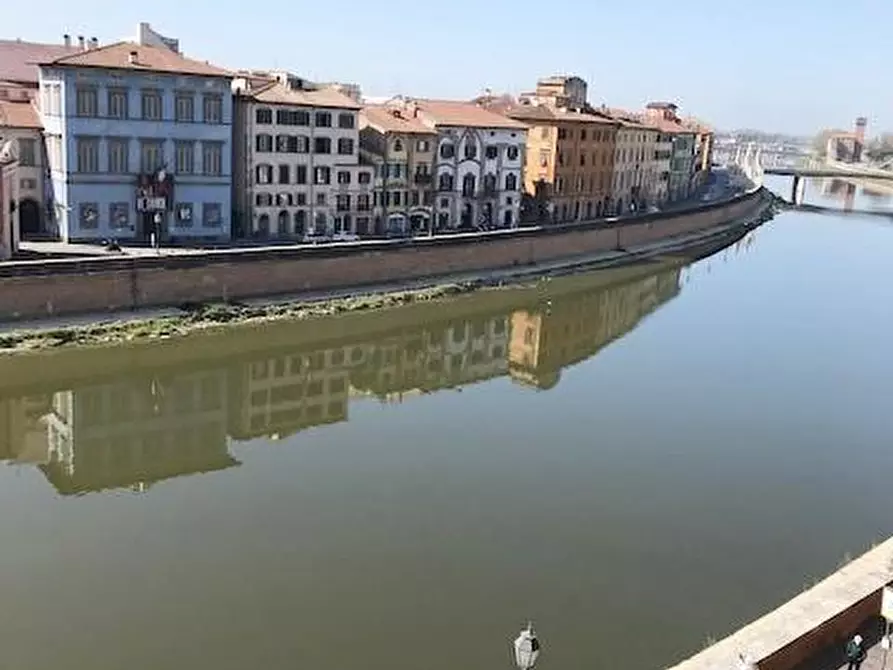 Immagine 2 di Appartamento in vendita  a Pisa
