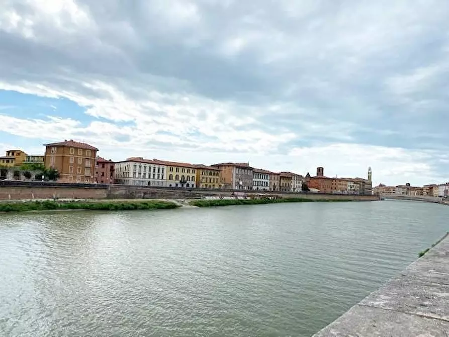 Immagine 1 di Appartamento in vendita  a Pisa