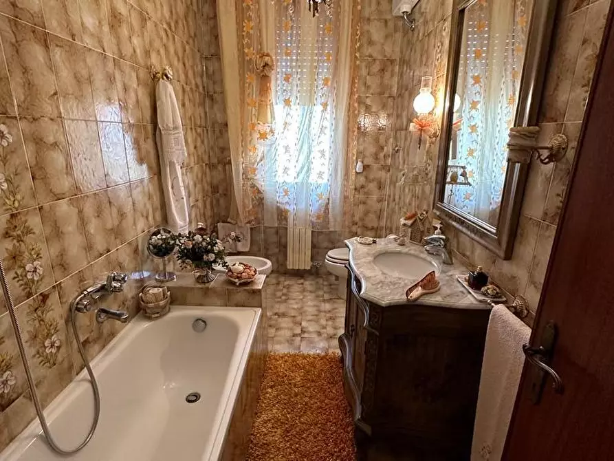 Immagine 10 di Appartamento in vendita  a Castelfiorentino