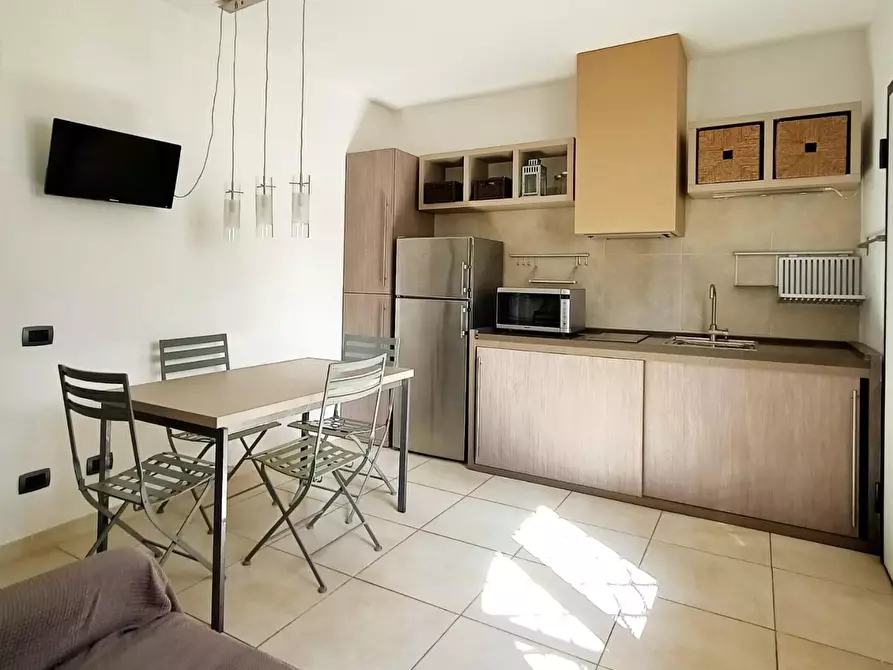 Immagine 4 di Appartamento in affitto  a Massa