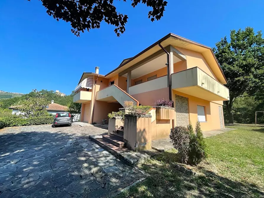 Immagine 3 di Casa indipendente in vendita  a Fivizzano