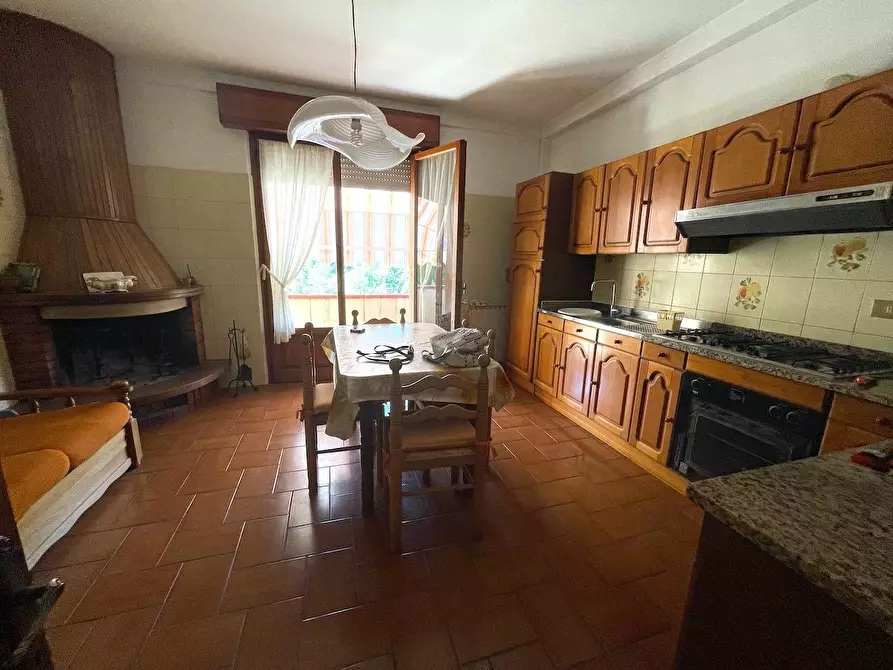 Immagine 18 di Casa indipendente in vendita  a Fivizzano