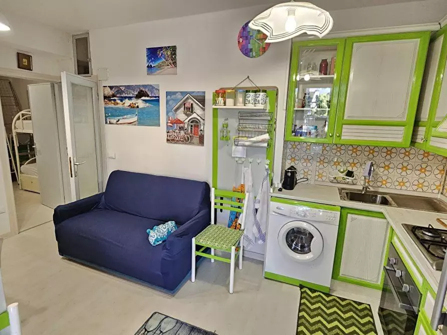 Immagine 4 di Appartamento in vendita  a Massa