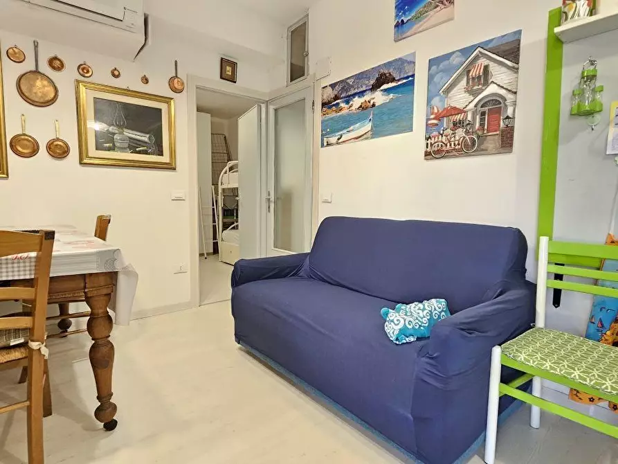 Immagine 6 di Appartamento in vendita  a Massa