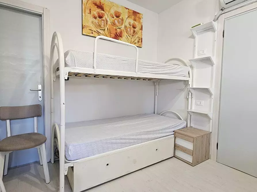 Immagine 14 di Appartamento in vendita  a Massa