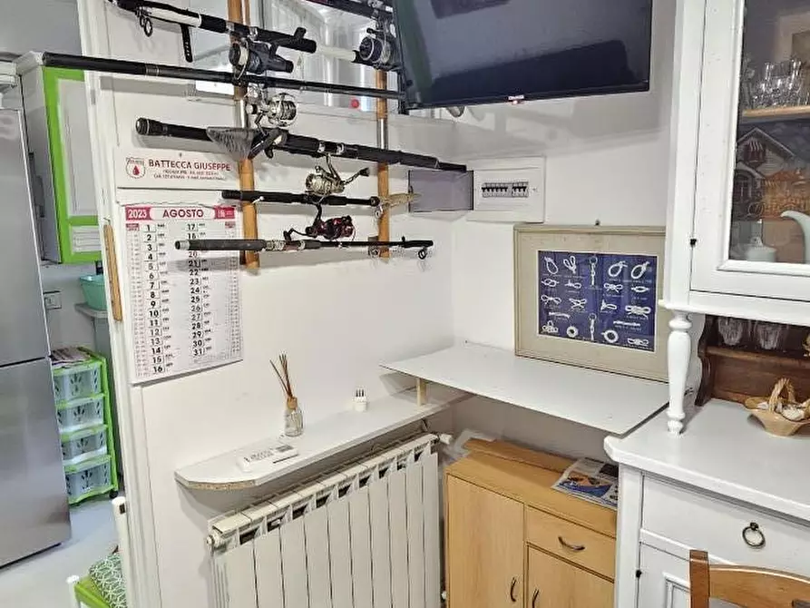 Immagine 10 di Appartamento in vendita  a Massa