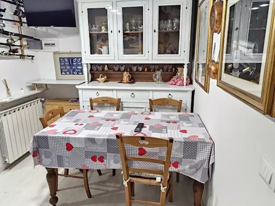 Immagine 9 di Appartamento in vendita  a Massa