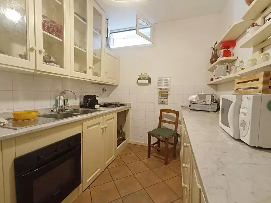 Immagine 22 di Villetta a schiera in vendita  a Carrara