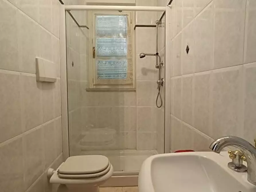 Immagine 14 di Villetta a schiera in vendita  a Carrara