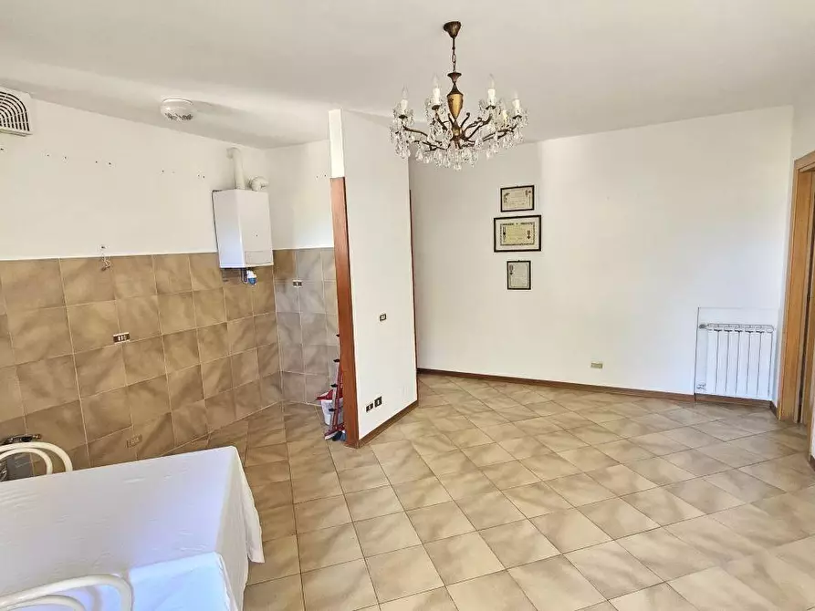 Immagine 7 di Appartamento in vendita  a Massa