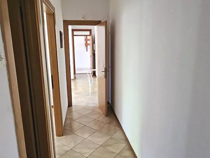 Immagine 13 di Appartamento in vendita  a Massa