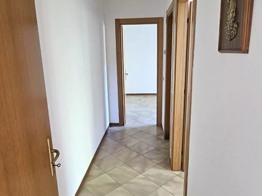 Immagine 8 di Appartamento in vendita  a Massa