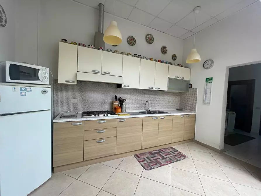 Immagine 11 di Villa in vendita  a Viareggio