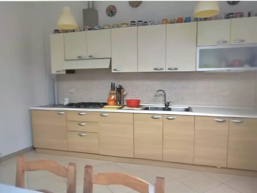 Immagine 3 di Villa in vendita  a Viareggio