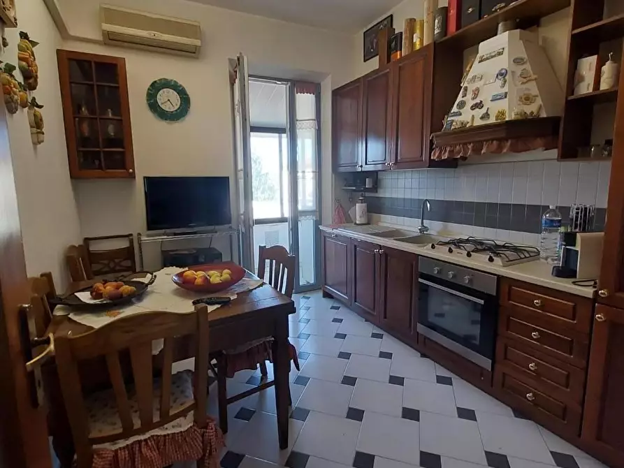 Immagine 9 di Appartamento in vendita  a Pontedera