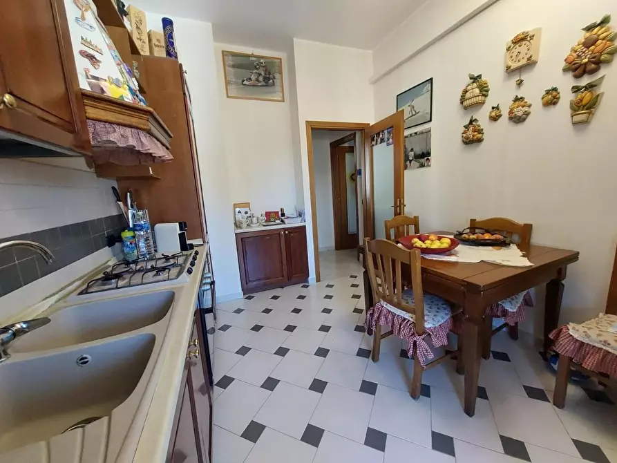 Immagine 10 di Appartamento in vendita  a Pontedera