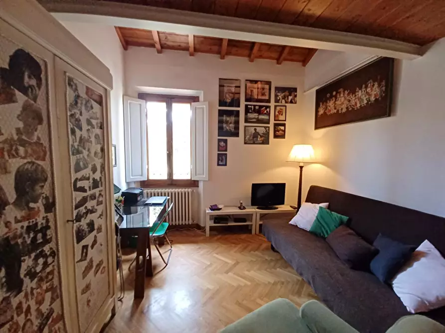 Immagine 46 di Casa colonica in vendita  a Capraia E Limite