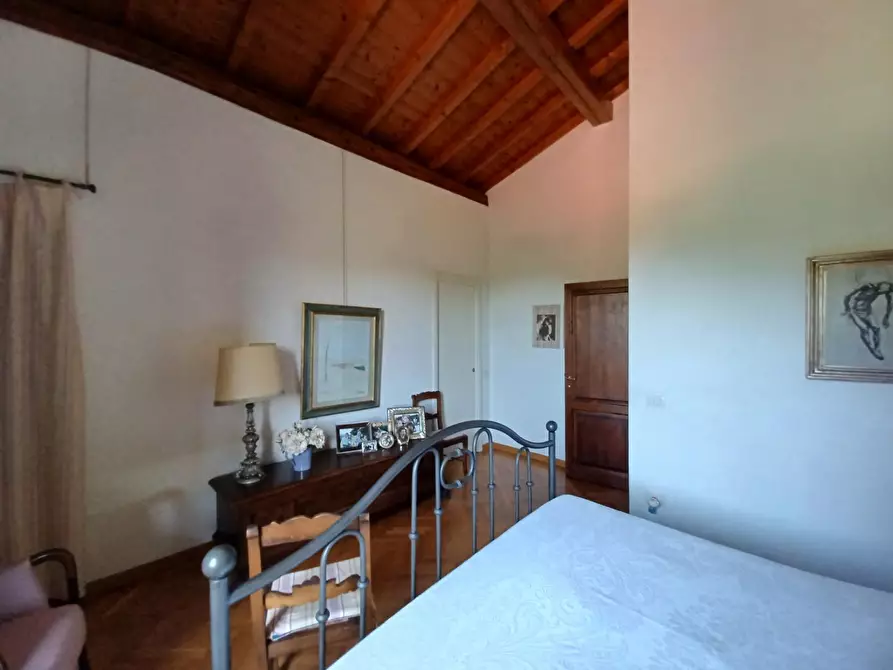 Immagine 45 di Casa colonica in vendita  a Capraia E Limite