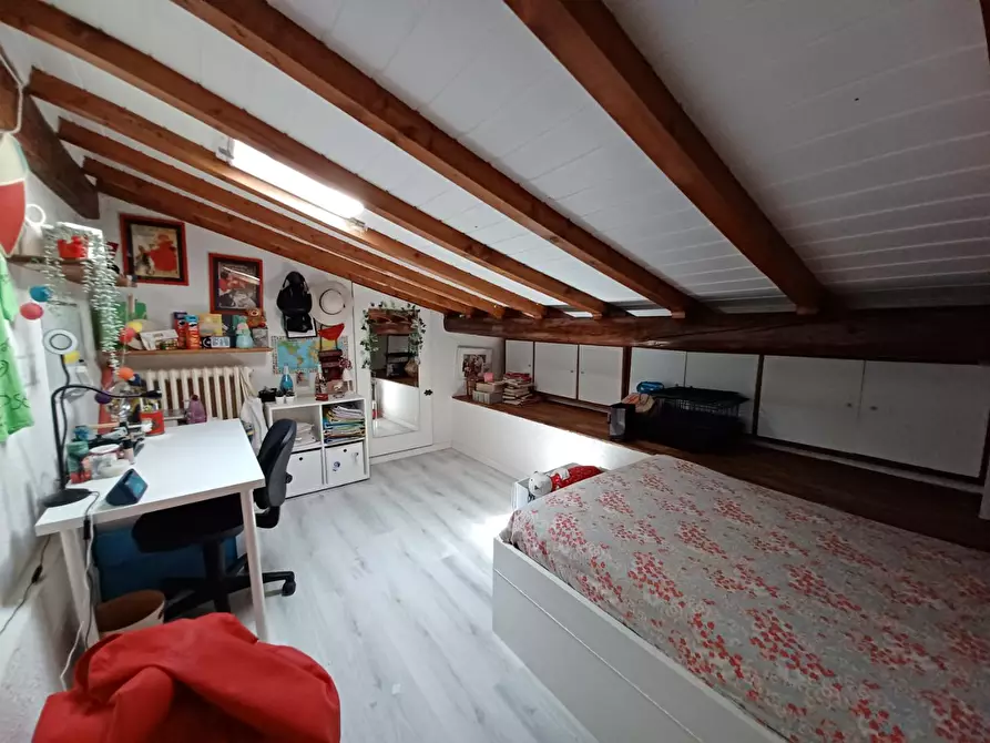 Immagine 55 di Casa colonica in vendita  a Capraia E Limite