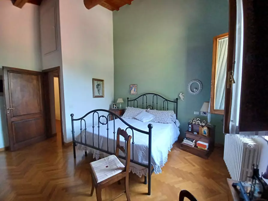 Immagine 44 di Casa colonica in vendita  a Capraia E Limite