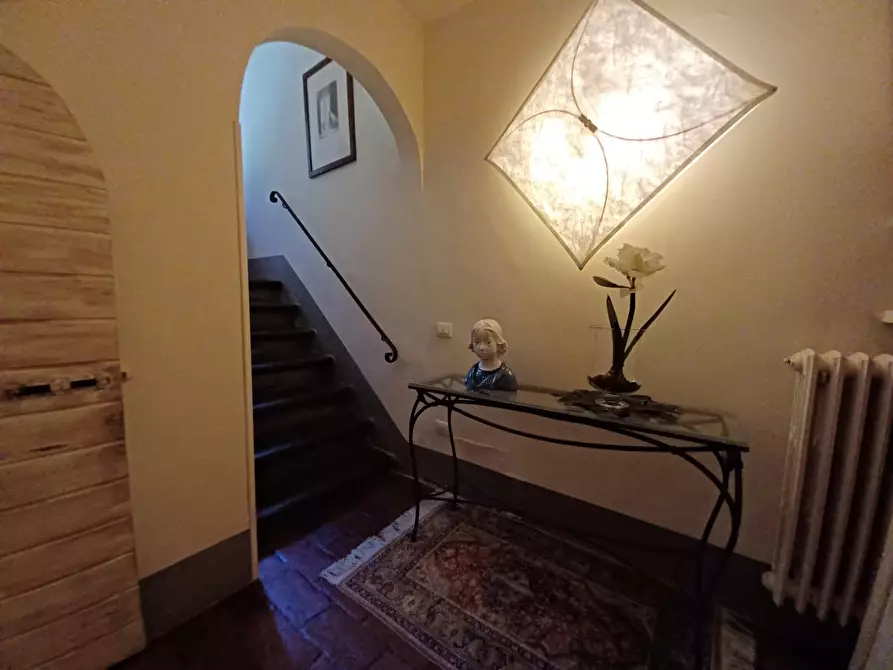 Immagine 37 di Casa colonica in vendita  a Capraia E Limite