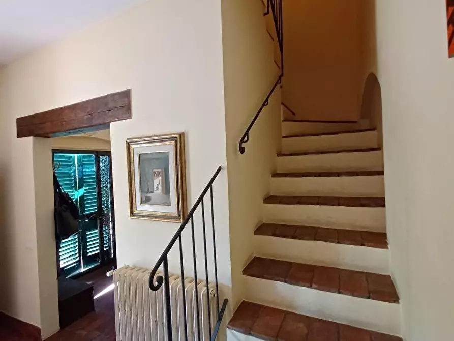 Immagine 66 di Casa colonica in vendita  a Capraia E Limite
