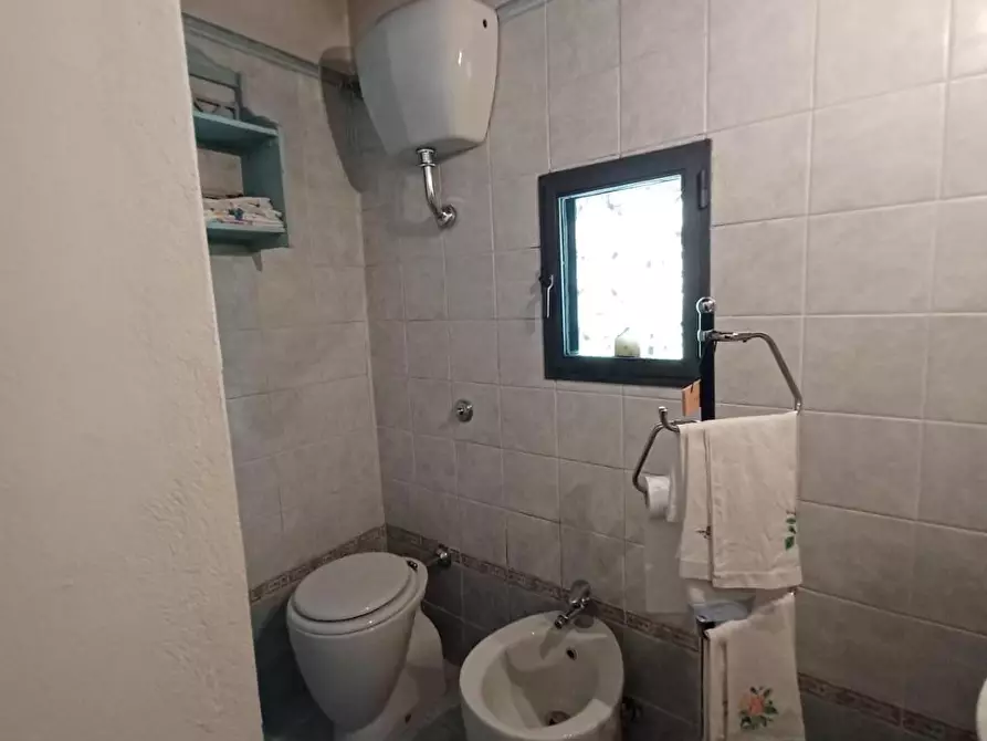 Immagine 39 di Casa colonica in vendita  a Capraia E Limite