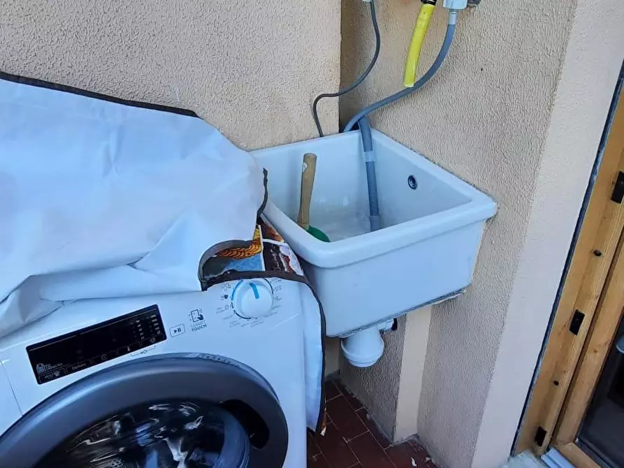 Immagine 21 di Appartamento in affitto  a Pisa