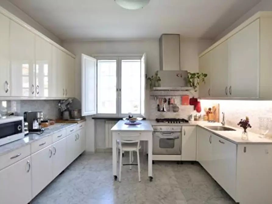 Immagine 5 di Villa in vendita  a Calcinaia