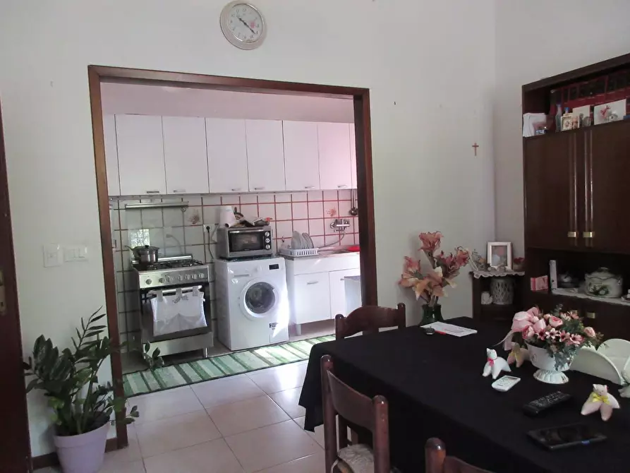 Immagine 4 di Villa in vendita  a Empoli