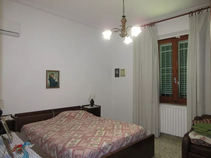 Immagine 8 di Villa in vendita  a Empoli