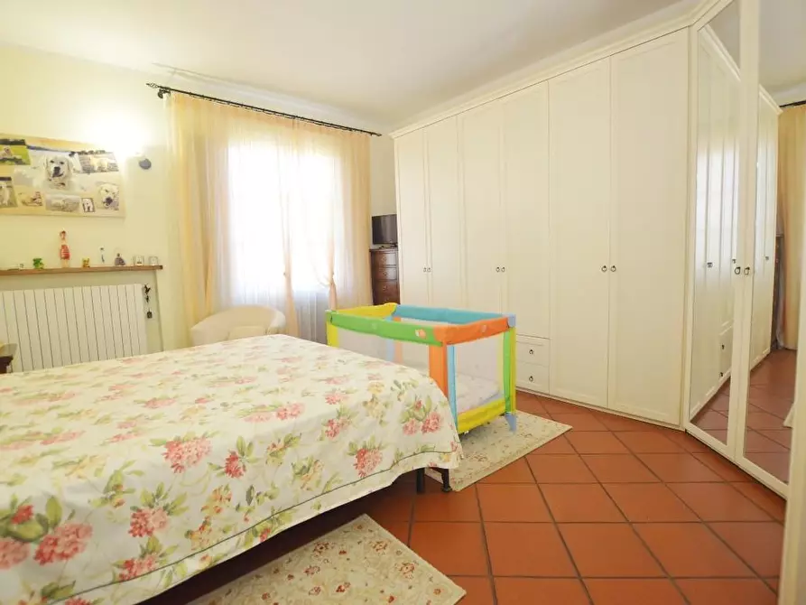 Immagine 18 di Villa in vendita  a Porcari