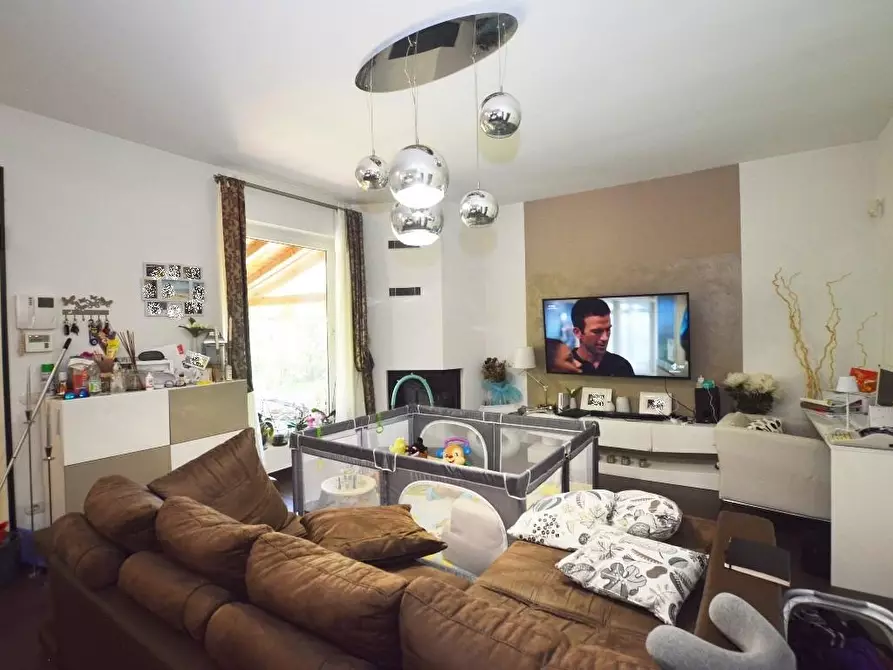 Immagine 3 di Villa in vendita  a Porcari