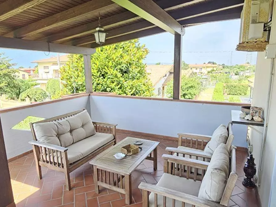 Immagine 33 di Villa in vendita  a Massa