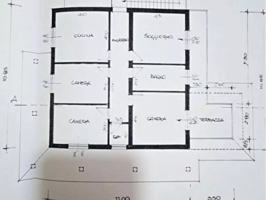 Immagine 53 di Villa in vendita  a Massa