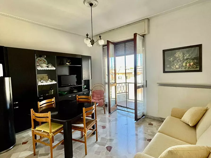 Immagine 4 di Appartamento in vendita  a Massa