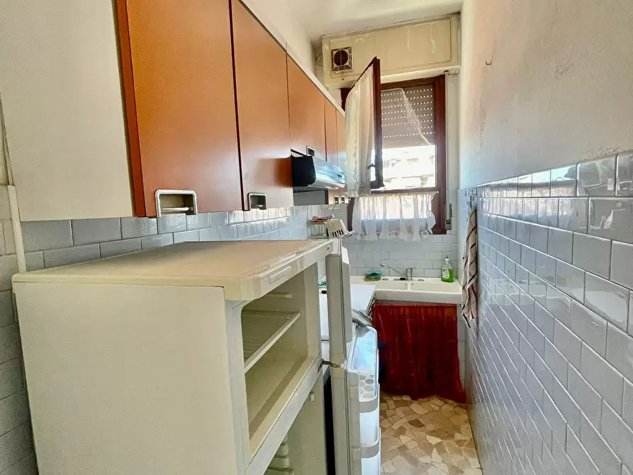 Immagine 8 di Appartamento in vendita  a Massa