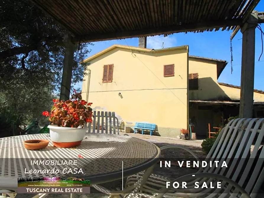 Immagine 1 di Casa colonica in vendita  a Vinci