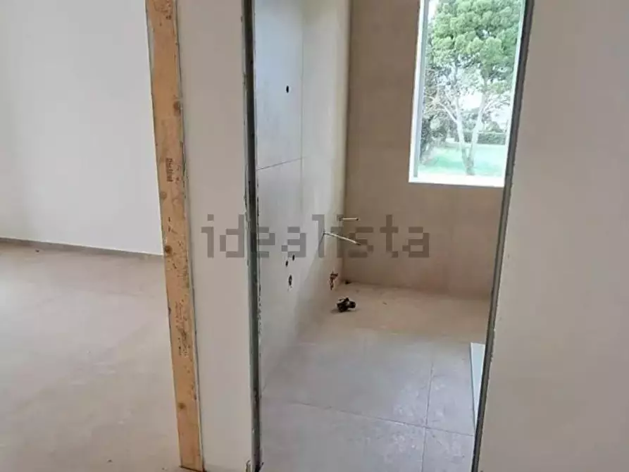 Immagine 5 di Appartamento in vendita  a Cecina